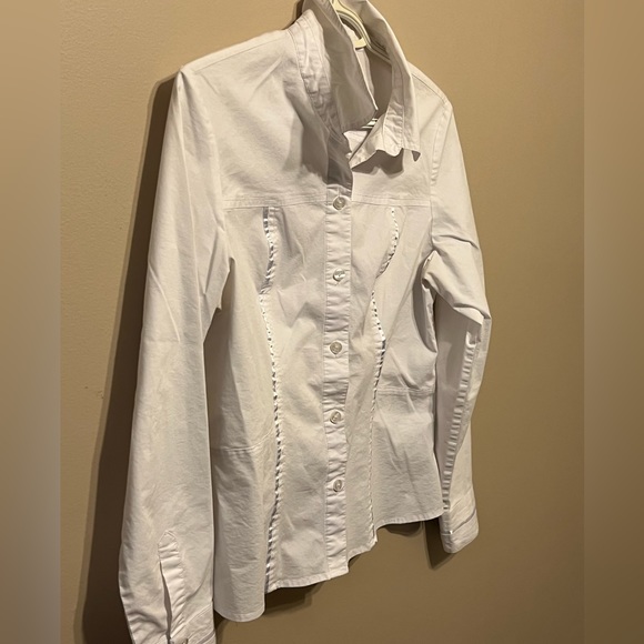 Women’s size 8 Lanalee button down. - Picture 2 of 4